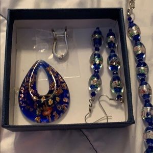 Earrings and necklace set